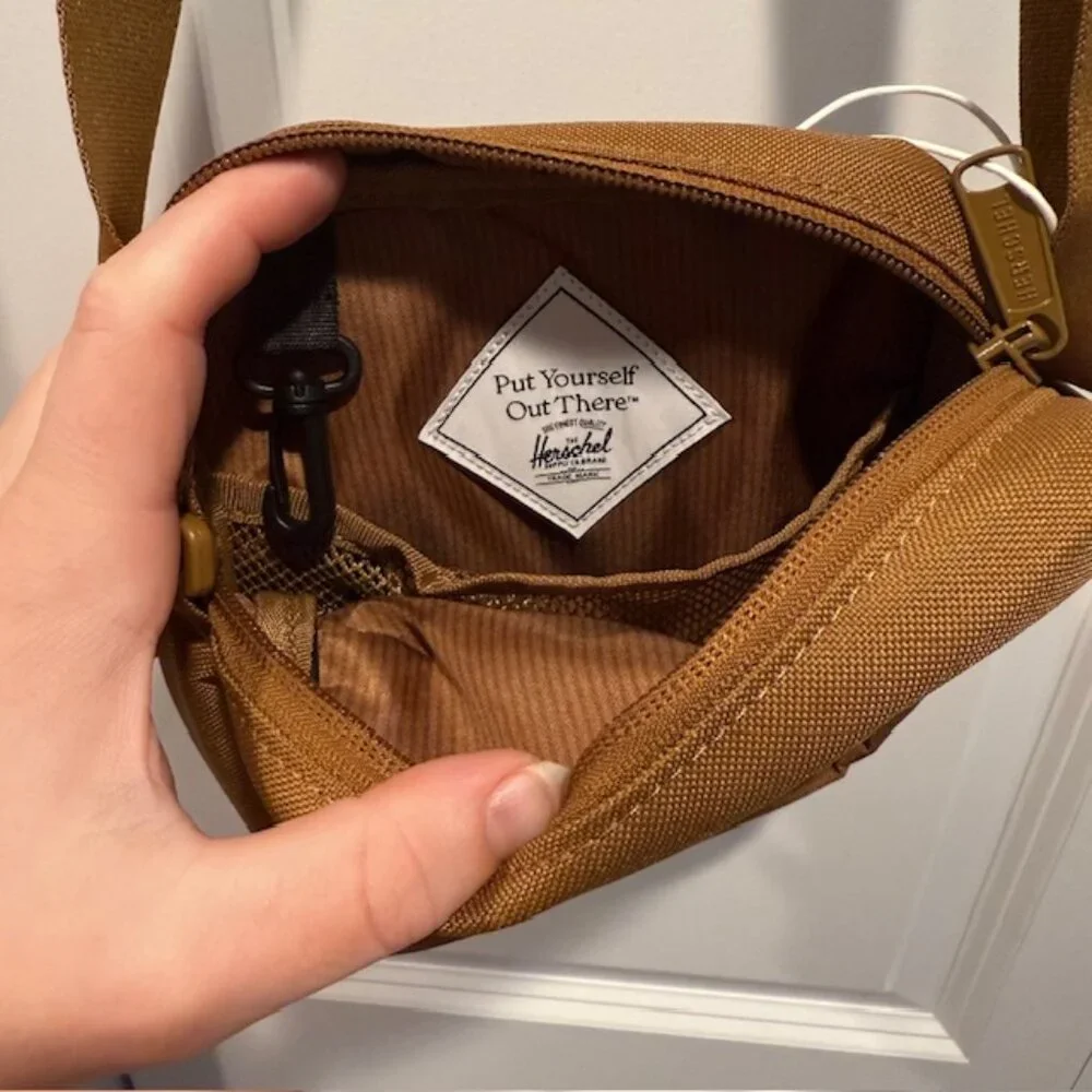 Herschel Supply Co. Heritage Crossbody Bag - Picture 5 of 5